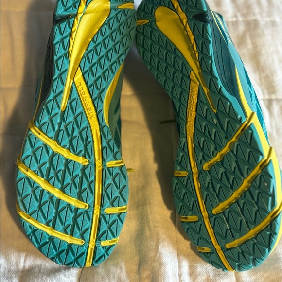 Merrell Bare Access Tennis Shoes. Size 8 Teal/Yellow. - Picture 6 of 11